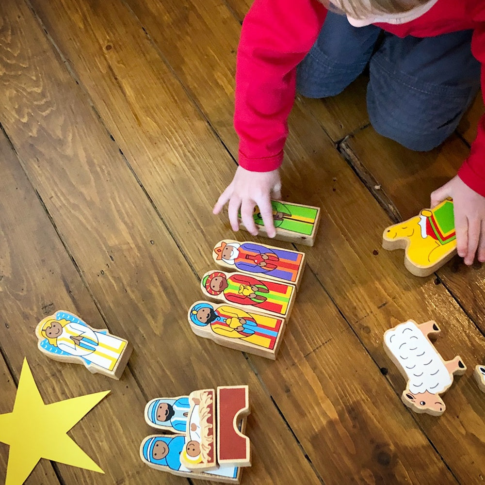 Lanka Kade Deluxe Starry Night Nativity & 11 Characters