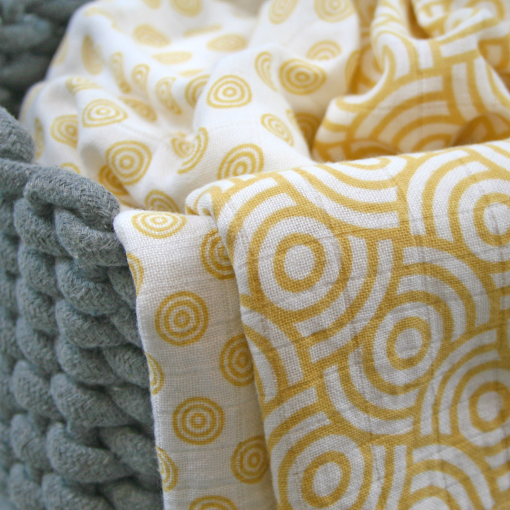Muslinz Bamboo and Organic Cotton Muslin Swaddles 2pk - Gold Print